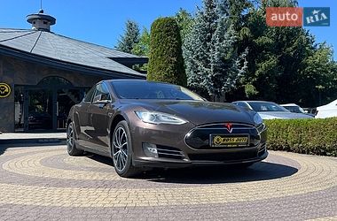 Tesla Model S  2014
