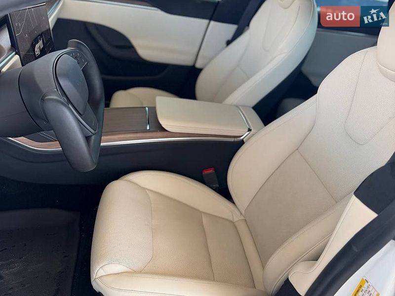 Ліфтбек Tesla Model S 2021 в Дніпрі