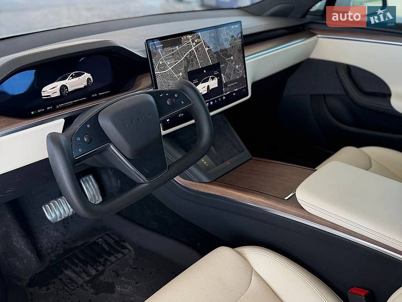 Ліфтбек Tesla Model S 2021 в Дніпрі
