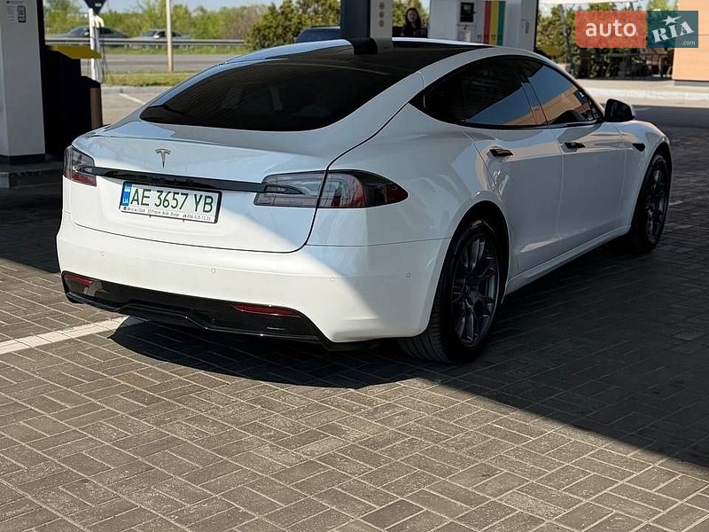 Ліфтбек Tesla Model S 2021 в Дніпрі