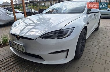Tesla Model S  2022