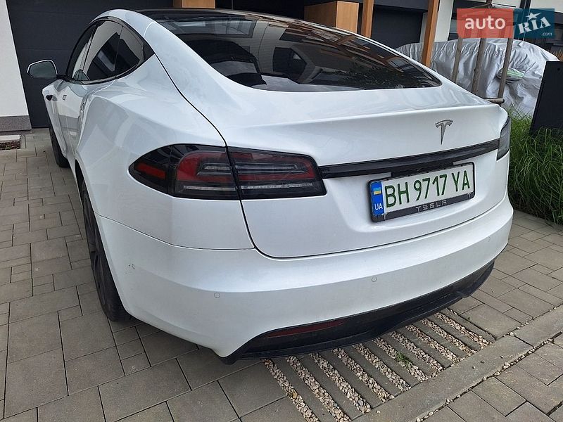 Ліфтбек Tesla Model S 2022 в Львові