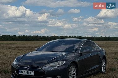 Tesla Model S  2016