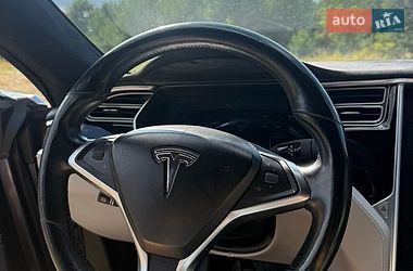 Лифтбек Tesla Model S 2016 в Нетешине