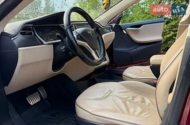 Лифтбек Tesla Model S 2013 в Коростышеве