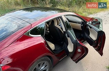 Лифтбек Tesla Model S 2013 в Коростышеве