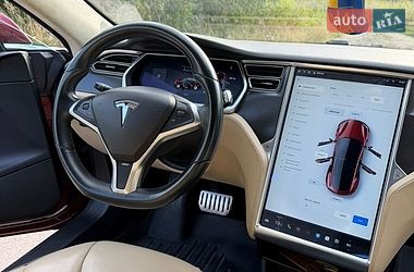 Лифтбек Tesla Model S 2013 в Коростышеве