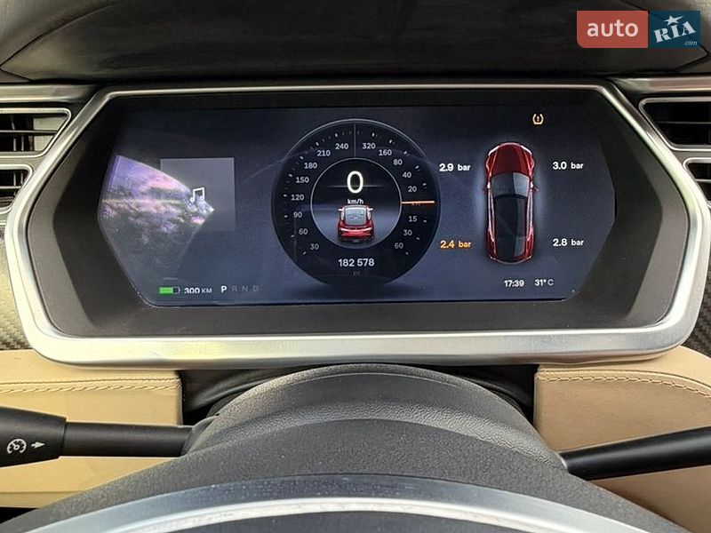 Лифтбек Tesla Model S 2013 в Коростышеве