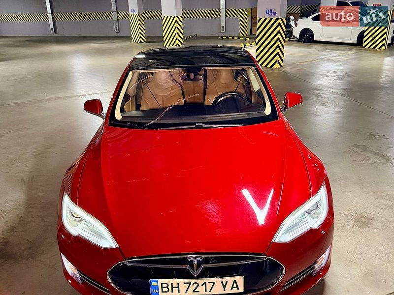 Лифтбек Tesla Model S 2013 в Одессе