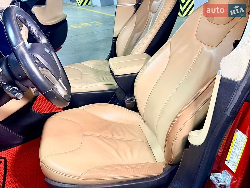 Лифтбек Tesla Model S 2013 в Одессе