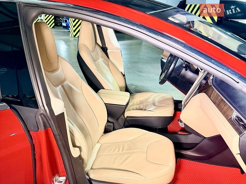 Лифтбек Tesla Model S 2013 в Одессе