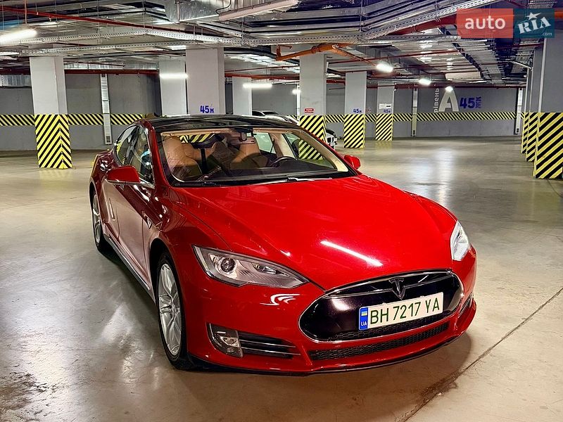 Лифтбек Tesla Model S 2013 в Одессе