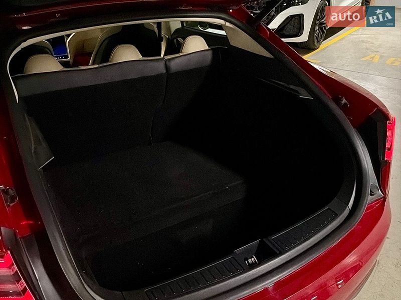 Лифтбек Tesla Model S 2013 в Одессе