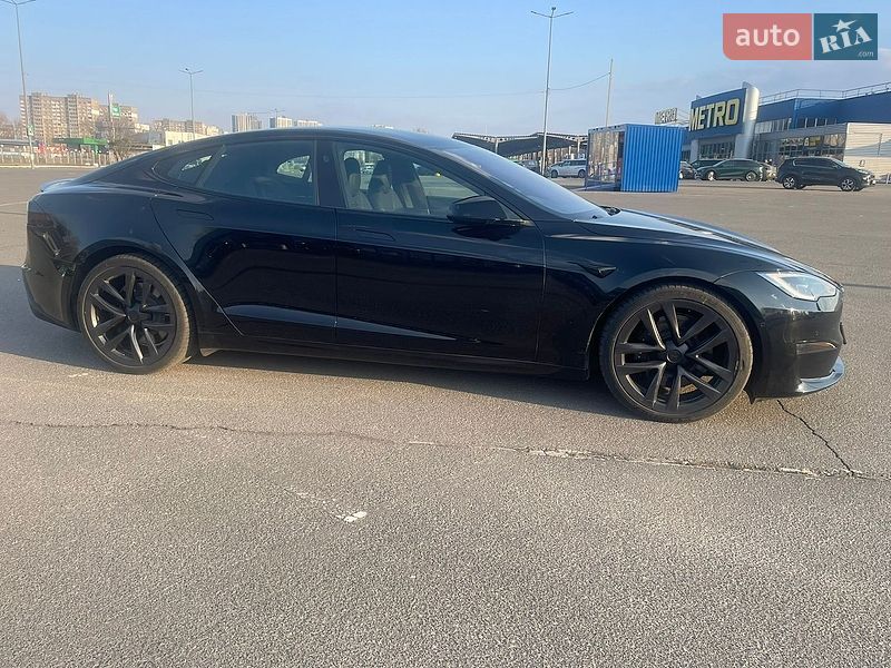 Ліфтбек Tesla Model S 2022 в Києві