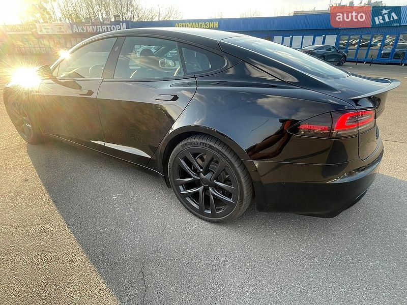 Ліфтбек Tesla Model S 2022 в Києві