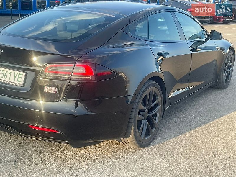 Ліфтбек Tesla Model S 2022 в Києві