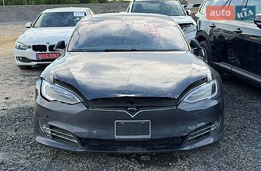 Tesla Model S 2018