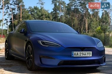 Tesla Model S 2021
