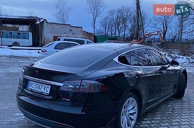 Лифтбек Tesla Model S 2013 в Львове