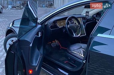 Лифтбек Tesla Model S 2013 в Львове