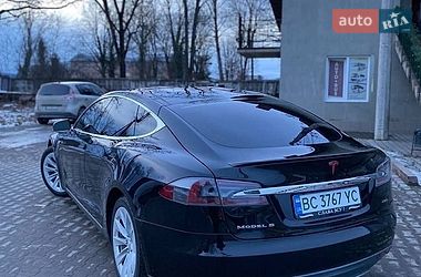 Лифтбек Tesla Model S 2013 в Львове