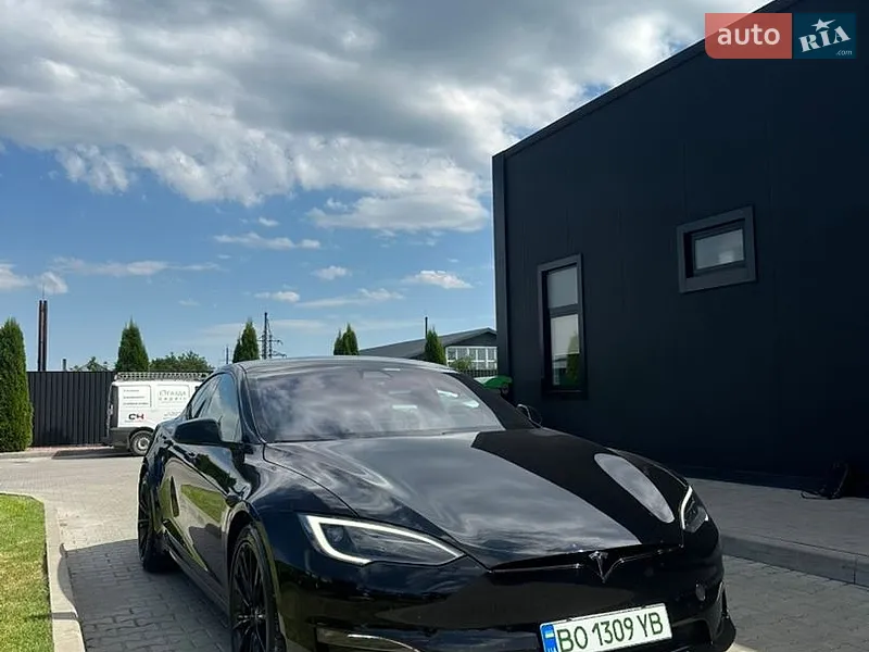 Tesla Model S