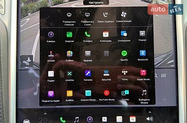 Лифтбек Tesla Model S 2015 в Киеве