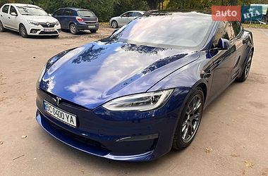 Tesla Model S  2022