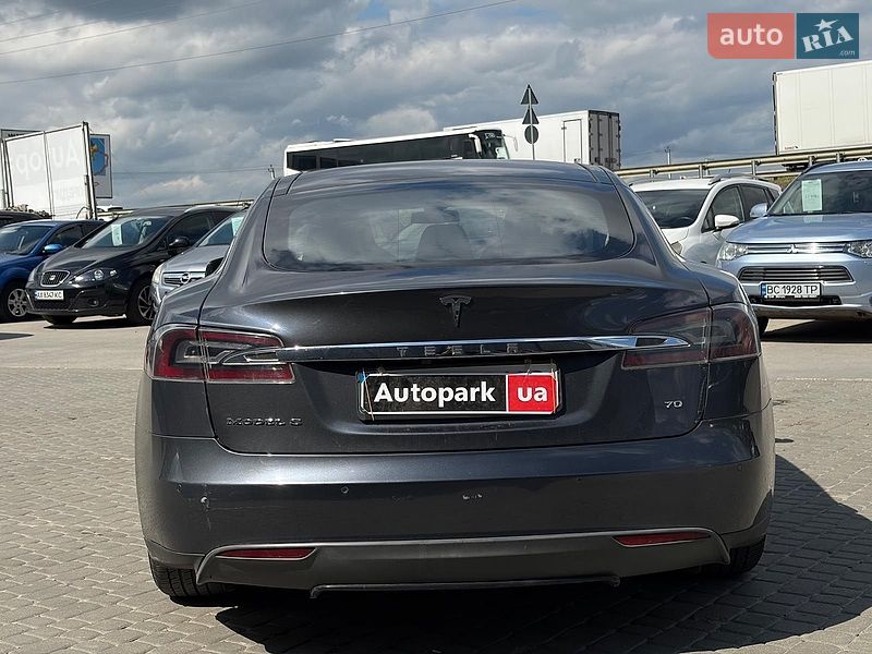 Лифтбек Tesla Model S 2015 в Львове фото 6 Лифтбек Tesla Model S 2015 в Львове
