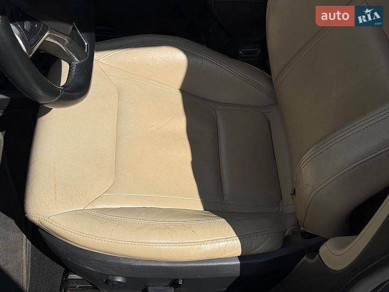 Лифтбек Tesla Model S 2015 в Львове фото 14 Лифтбек Tesla Model S 2015 в Львове