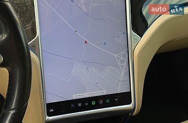 Лифтбек Tesla Model S 2015 в Львове фото 16 Лифтбек Tesla Model S 2015 в Львове