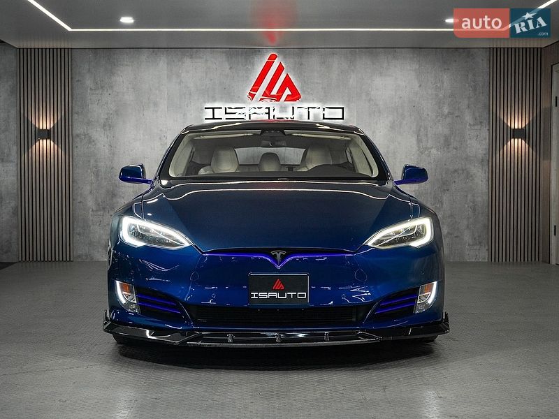 Ліфтбек Tesla Model S 2017 в Одесі фото 6 Ліфтбек Tesla Model S 2017 в Одесі