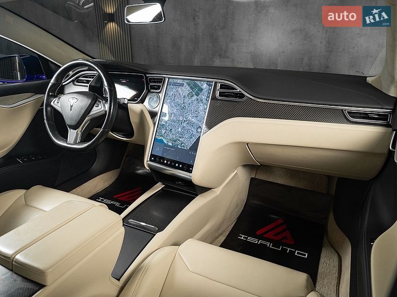 Ліфтбек Tesla Model S 2017 в Одесі фото 24 Ліфтбек Tesla Model S 2017 в Одесі