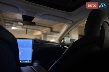 Ліфтбек Tesla Model S 2014 в Києві