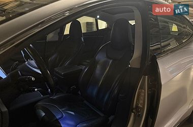 Ліфтбек Tesla Model S 2014 в Києві