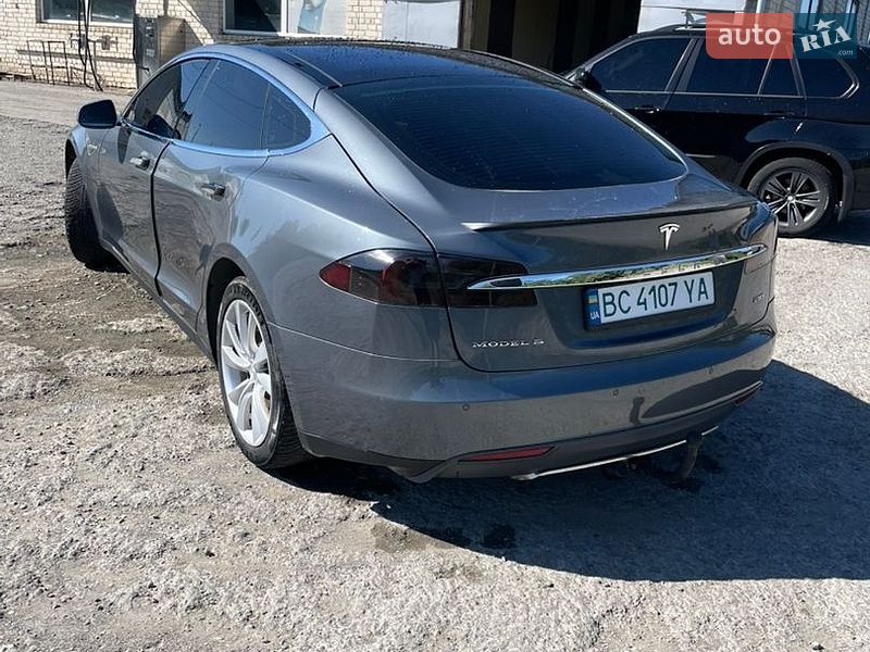 Ліфтбек Tesla Model S 2013 в Монастириській фото 6 Ліфтбек Tesla Model S 2013 в Монастириській