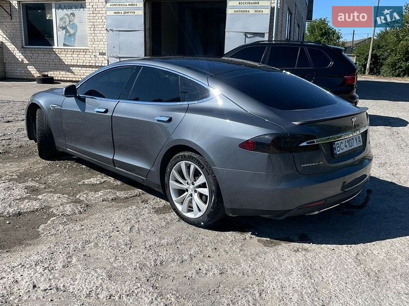 Ліфтбек Tesla Model S 2013 в Монастириській фото 3 Ліфтбек Tesla Model S 2013 в Монастириській