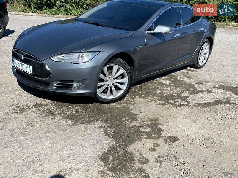 Ліфтбек Tesla Model S 2013 в Монастириській фото 5 Ліфтбек Tesla Model S 2013 в Монастириській