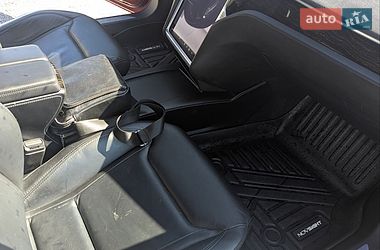 Лифтбек Tesla Model S 2016 в Виннице