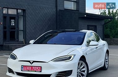 Tesla Model S  2017