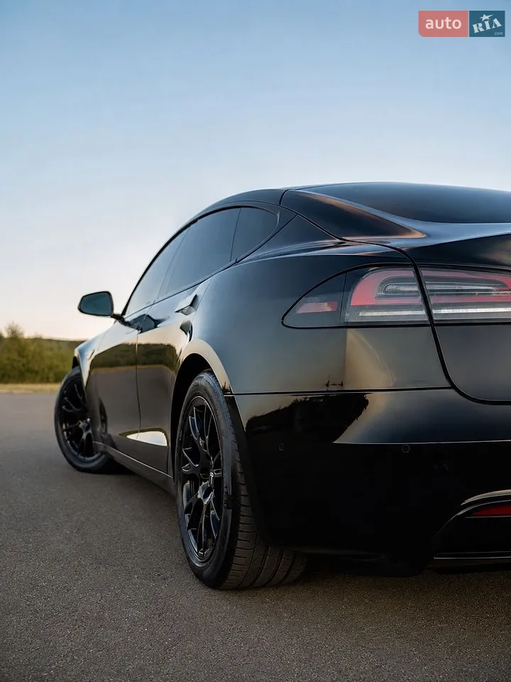 2022 Tesla Model S - мініатюра 2