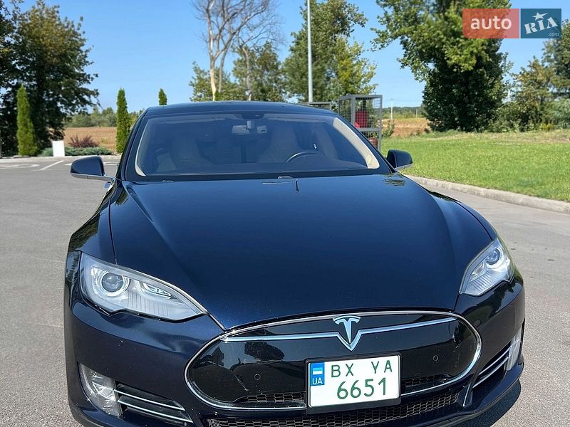Ліфтбек Tesla Model S 2014 в Києві фото 2 Ліфтбек Tesla Model S 2014 в Києві