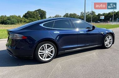 Ліфтбек Tesla Model S 2014 в Києві фото 4 Ліфтбек Tesla Model S 2014 в Києві