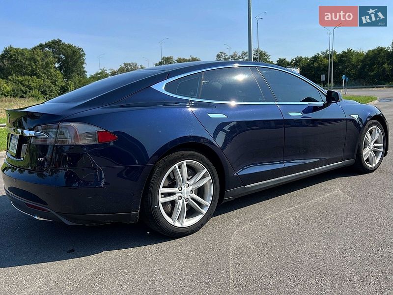 Ліфтбек Tesla Model S 2014 в Києві фото 5 Ліфтбек Tesla Model S 2014 в Києві
