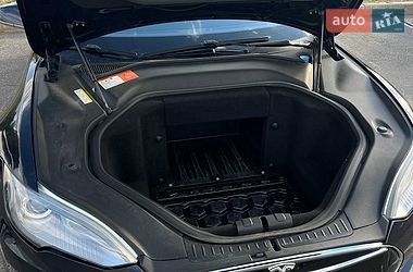 Ліфтбек Tesla Model S 2014 в Києві фото 23 Ліфтбек Tesla Model S 2014 в Києві