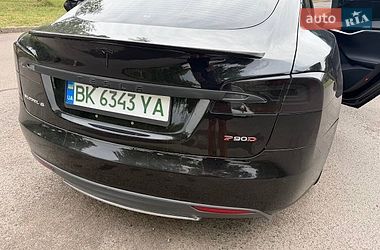 Лифтбек Tesla Model S 2016 в Ровно