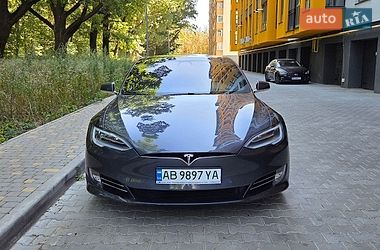 Tesla Model S  2018