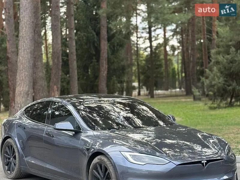 Tesla Model S 2023