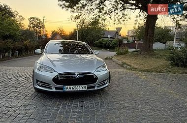 Tesla Model S  2013