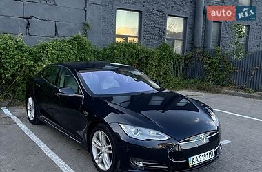 Tesla Model S  2013